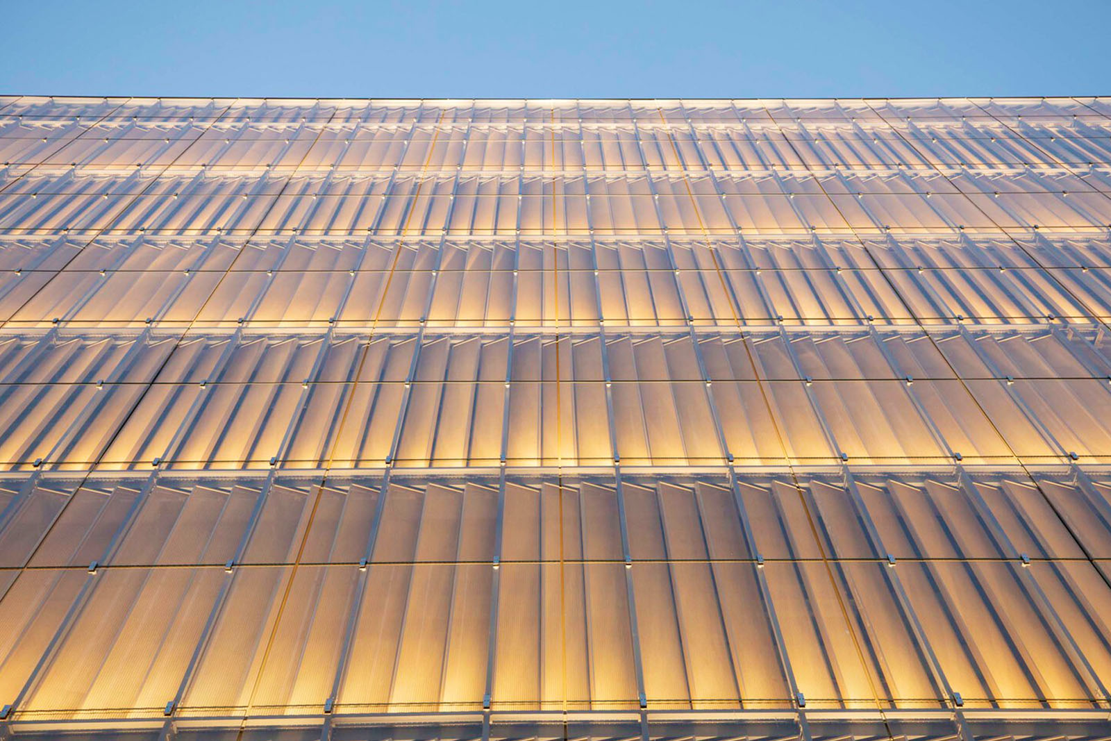 YOFC Headquarters facaded - Expaned metal mesh -5